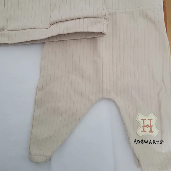 Harry Potter Baby Outfit - Picture 3 of 6
